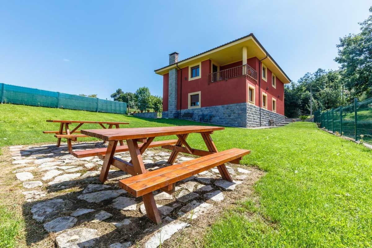 Apartamentos Rurales Andrea 라네스 외부 사진